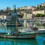 Valemare Bed & Breakfast